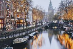 Amsterdam-città-sera-inverno