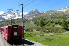 Trenino-rosso-del-Bernina
